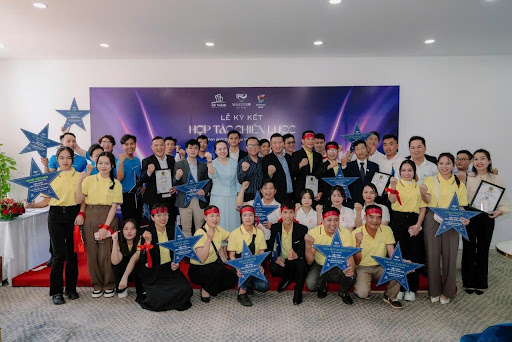 THE MAESTRO QUY NHƠN  Cuộc Sống Của Giới Thượng Lưu.
